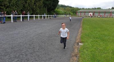 Cross scolaire au stade Berthelot à Givet