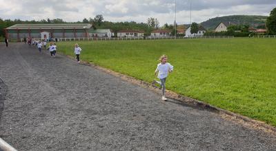 Cross scolaire au stade Berthelot à Givet