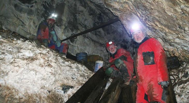 Les grottes de Nichet ... sous une autre facette.